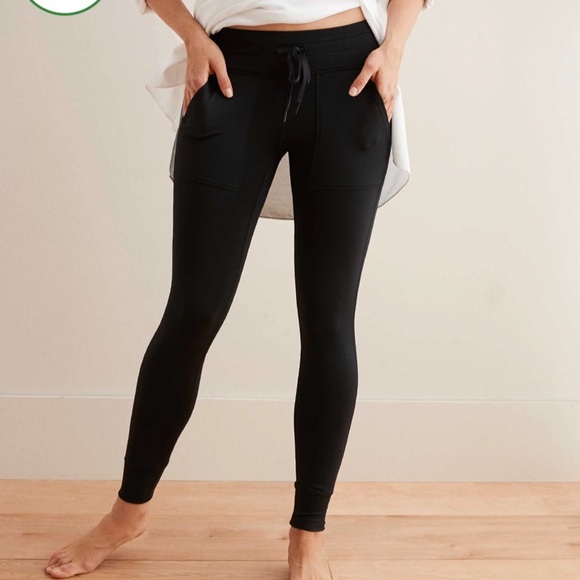EUC Aerie Pocket Cuff Leggings